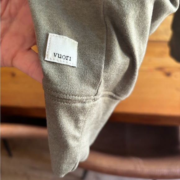 Vuori Halo oversized Hoodie - Size M - Picture 3 of 6